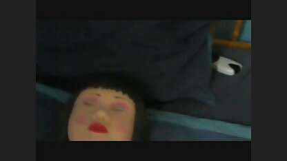Katie nóng trên xem pim séc đi văng