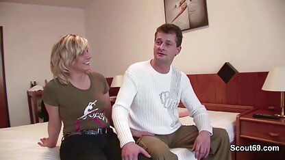 Camille trên các bước pim sec lon dep